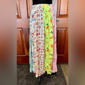 Vtg 90s Maxi Skirt Pastel Floral Broomstick Crinkle Pleat Cottage core Boho OS